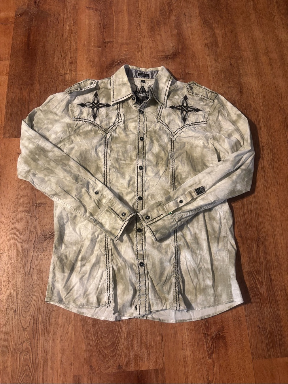 Roar Men's White Black Embroidered Long Sleeve Button-Up Shirt Size Medium